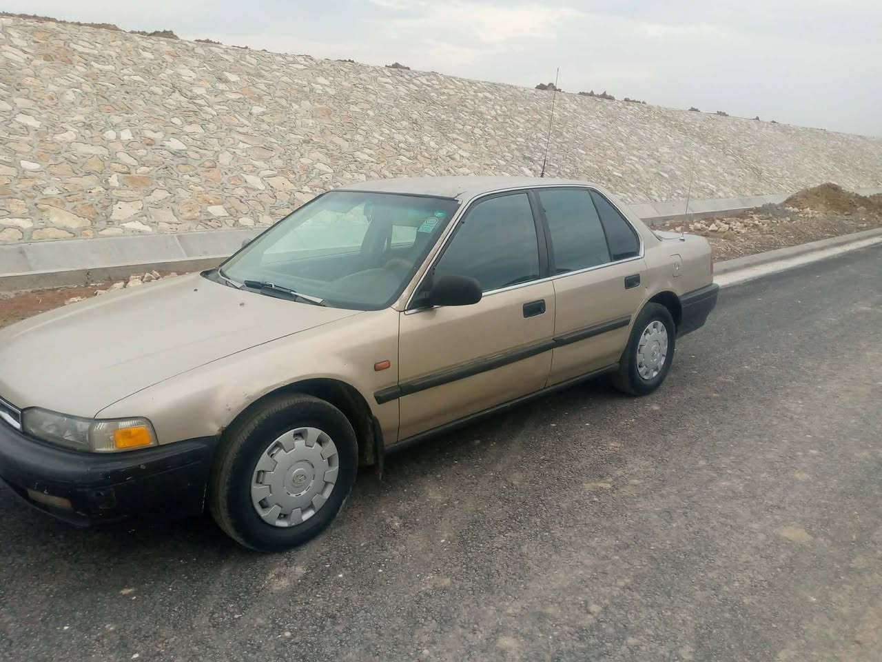 سلام عليكم
للبيع موديل 90

رقم شمالي دهوك شرط الوكاله والتحويل 

رقم جديد 

شنويه جديدة 

هزه جديدة 

كير شرط 

كحرك شرط 

تبريد تدفئه شرط ع سويج 

رقم دولي جديد 

واريمنيه وضع شركة

دواخل وضع شركة 

غرفتها نضافة ٨٠٪؜ 

عزام جماليه 

ع وضعية الشركة بدون خيسانات بدون معجون 

قطعة وحدة بارد جاملخ 

عليها غرامه حوالي ٢ $ورقتين تنزل من السعر

40 ورقة ومجال قليل 

*********** واتساب
