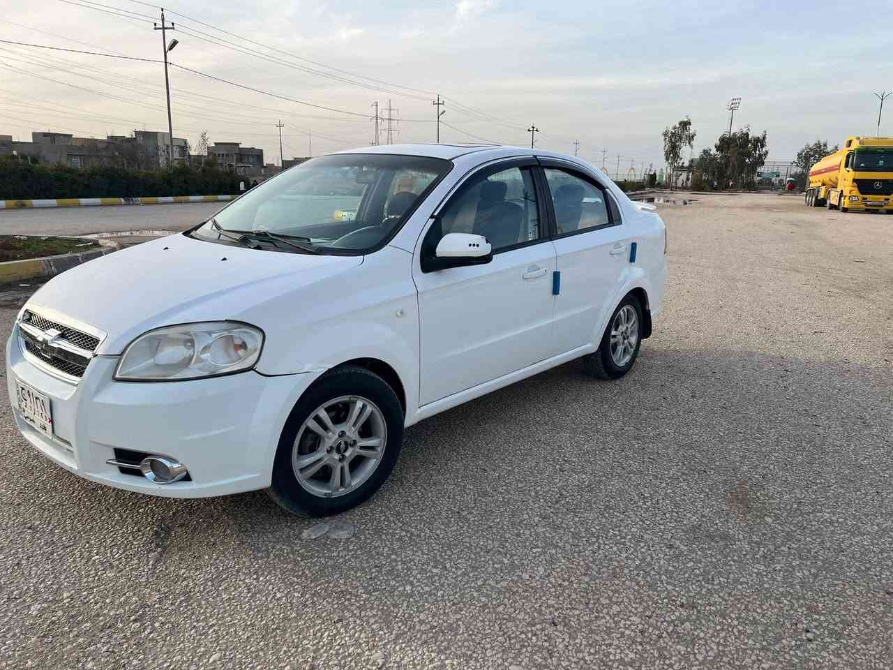 افيو موديل 2008 مسكر

فتحة سقف 

تبريد شغال 

بيها معجون وصبغ ابيع احزام 

تكم  شواصي حوض مكفول

السعر 60 وبيها مجال 

بابل القاسم 

***********
