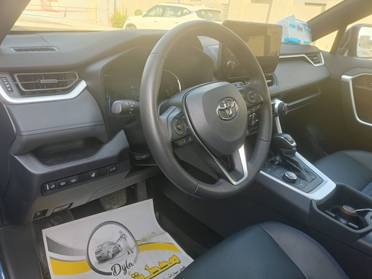 راف فور
موديل 24 
xse
امريكي
فول مواصفات 
لون مميز
مواصفاته معروفه 
توكلر 
ماشيه 25 الالف كيلومتر  
حادثه موضح بالصورة 
باب مبدل نفس اللون مال تفصيخ بي بارد وتكحيل
الجاملغ بارد
صبغ تكمه داخل السيارة موضح بالصور
الغد والداير مال تاير صار علي تعديل ع بارد بسيط ممأثر ع السيارة 
غراض الصدر اللي بنفس الجهة كلها تبدلت حتى الفريم ممه والبوربرين
تصليح درجة اولى مال جناي السيارة وبالعافية ع اللي ياخذها
دواخل ايرباكات سليمه 
واي استفسار 
اتصل واني حاضر 
////////////
الاتصال 
***********
مكاني بغداد   
السعر  280 ورقه قفل
جاهز ويه الرقم
