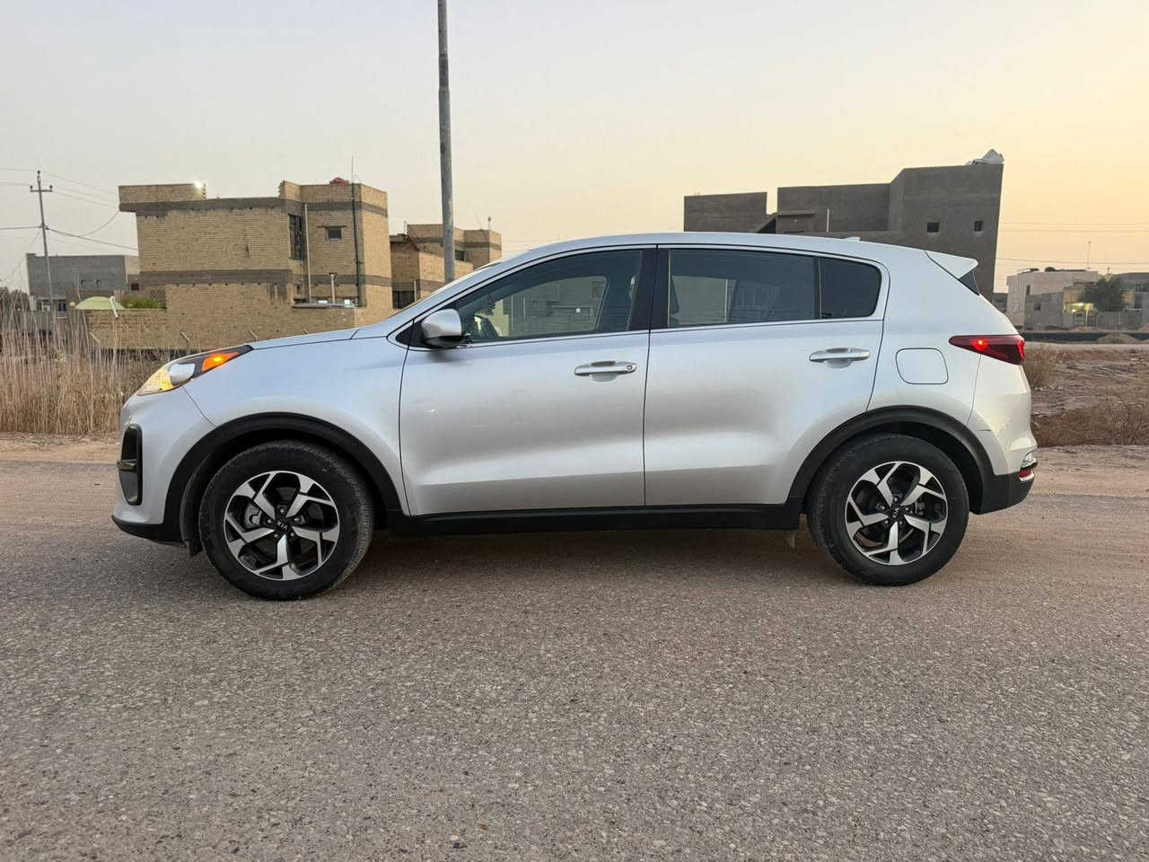 كيا سبورتج ٢٠٢١ سلفر
وارد امريكي كلين بدون حادث بدون اي ضرر
رقم اربيل باسمي
لون سلفر
تحكم استيرن
مانع انزلاق
مانع تصادم
ثلاث انظمة قيادة
اشاره بالمري
قطعتين تبريد
السعر 180 بية مجال حك الجية
مكاني بابل وبغداد

***********
