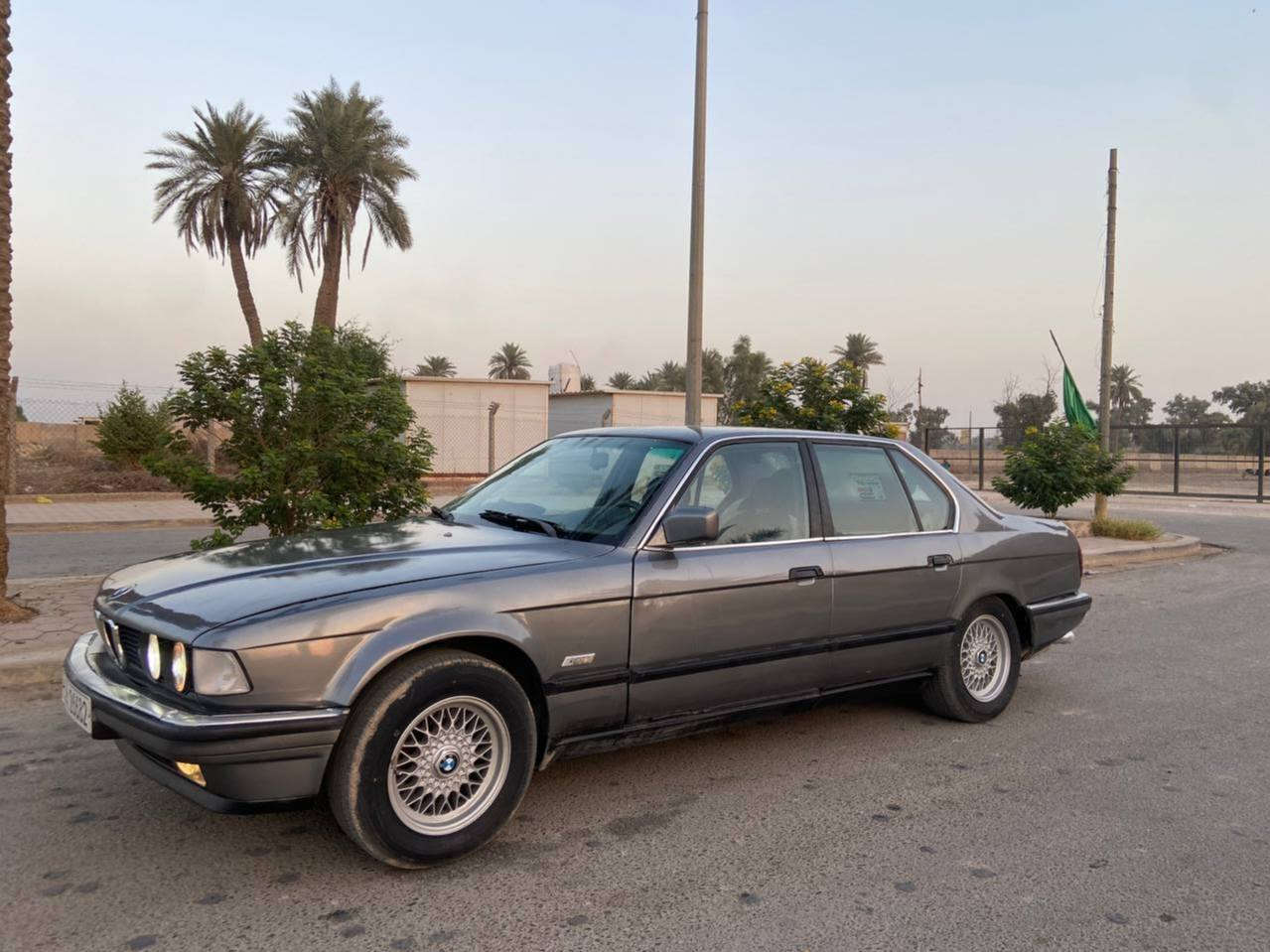 BMW
 موديل 91  للبيع
735 مفتوح
 6 سلندر . كير كهربائي
رقم جديد سنوية لل 28 باسمي 
رقم انبار تحويل ثاني يوم مشروع وطني 
السيارة كاملة تخم تاير جديد 
صبغ فرن جديد سيارة معمرة بل كامل 
مكاني بغداد المدائن
للاستفسار ***********
