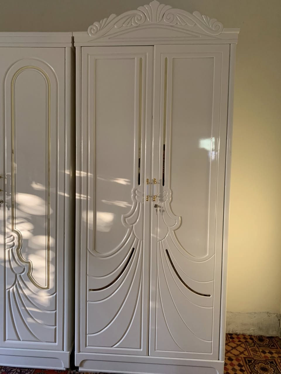 #معرض الورود💐
من اعمال الطبقه الاقتصاديه🫶
موديل الفراشه🍂🧭
موديل من ضم التصاميم التركيه بعمل ايادي عراقيه 🇮🇶عالية الجوده شغل الوجه ١٢ملم🤏 الداخل صاج طبيعي الضهر جرجوبه براغي لسهولة الفتح والشد 

السعر :مليونين فقط!! مع الشد والنقل 🚛🚛مجاني لبابل والمحافظات المجاوره

العنوان🍂
الحله شارع ابو القاسم مجاور ابو القاسم

للأستفسار مراسلة الصفحة 📩
او الاتصال ☎️ ☎️
(*********** )

يتوفر  Viber / 
‏WhatsApp
