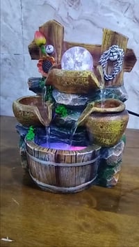 نافورة يدوية • خشب مقوى • جنوبية