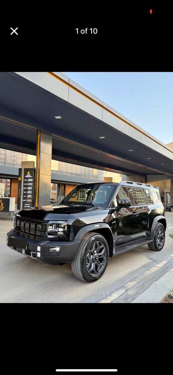 جيتور  T2
جيتور   T2 2.0L LUXURY PLUS 
الموديل: 2025 (خليجي)
العداد:١١ الف كيلو متر
شركة هارلم 2025 
ضمان 10 سنوات 
ضمان السيارة مليون كيلو متر
قوة المحرك: 4 أسطوانات  2.0 تيربو 
ناقل الحركة: أوتوماتيكي ٨ نمره اوتوماتيكية 
نظام الدفع: نظام دفع بالعجلات الامامية

الفروقات luxury Plus مع فئة luxury 
١- ناقل الحركة: اتوماتيكي من ٨ سرعات
٢- نظام الدفع الرباعي والدبلات منBorg Warner
٣- ٤ سنتيمتر اعلى
٤- مقعد السائق مساج
٥- مقاعد السائق و الراكب تدفئة وتبريد
٦- بلاجيكتورات و الاضائه جانبيه بلاديه من الشركه
٧- اسبير تاير مع ويل گب اضافي
٨-مرايات تضليل تلقائي
٩-جرار تحت مقعد السائق
١٠- گير كرستال
١١- نظام تنقية الهواء

المواصفات //
*فتحة سقف بانوراما بقياس 1.1م
*إطارات قياس 20 إنچ
*الصندوق شفط
*الشباك الامامي شعار جيتور مضاء
*عروض ضوئية وموسيقية استعراضية 
*رادار تفاعلي
*نظام القيادة شبه الذاتية
*نظام الكبح التلقائي في حالة الطوارئ
*كاميرات محيطية 540 درجة
*حساسات أمامية وخلفية
*نقطة العمياء 
*  تحذير مغادرة المسار
*  المساعدة للبقاء في المسار
*شاشة التحكم بقياس 15.6 إنچ
*شاشة القيادة بقياس 10.25 إنچ
*نظام صوتي 12 سماعات من Sony
*نظام أبل كاربلاي وأندرويد أوتو 
*نظام اوامر صوتية
*المقاعد من الجلد الفاخر 
*مقعد السائق والراكب كهربائي و تبريد و تدفئة و مساج
*  ذاكرة مقاعد امامية لحفظ 3 وضعيات
*إنارة محيطية متعددة الالوان 
*عتبات الأبواب مضيئة
*مصابيح أوتوماتيكية LED مع مصابيح نهارية
*التكييف التلقائي مع الضوء العالي
*نظام تقليل الضجيج  مع زجاح مزدوج
*المرايا الجانبية قابلة للطي كهربائياً ومدفئة
*(بصمة) و تشغيل عن بعد
*  إغلاق نوافذ وفتحة السقف عن بعد
*شاحن لاسلكي سريع
*نظام تنقية الهواء PM2.5 
*مسند الذراع الوسطي مع كير كرستال
 *انماط قيادة متعددة 
*وسائد هوائية امامية و جانبية عدد 6 
*حساسات مطر 
*دوسات جانبية
*نظام التحكم بنزول المنحدرات
*نظام المساعدة لصعود المرتفعات 
السيارة مرقمة السليمانية و موجودة في السليمانية 
تبديل دهن شركة هارلم وكل هذا موجود بالوصولات
لمعرفة السعر اتصل برقم موبايل
***********
