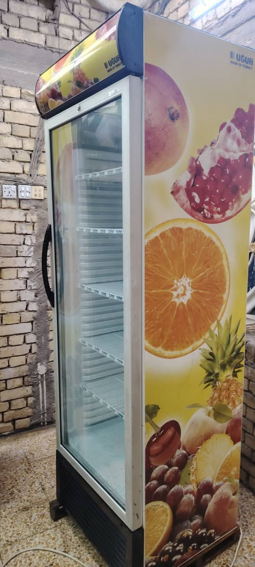 عارضات عمودية شرط شغل وتبريد نضيف جدا نوعية ايكور تركيا شراي يتصل *********** موجود وتساب البصرة, العراق
