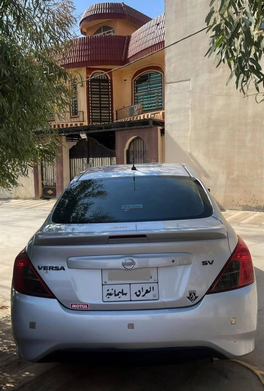 للبيع نيسان فيرسا 
موديل.2018
ضرر جاملغات الخلفية بدون دواخل بدون معجون فقط صبغ اثر شخط 
گير محرك بالشرط
تخم تايرات جديد 
سنوية نافذة 
كوبون بانزين بيها 
السعر 98 وبيها مجال 
*********** كركوك, العراق
