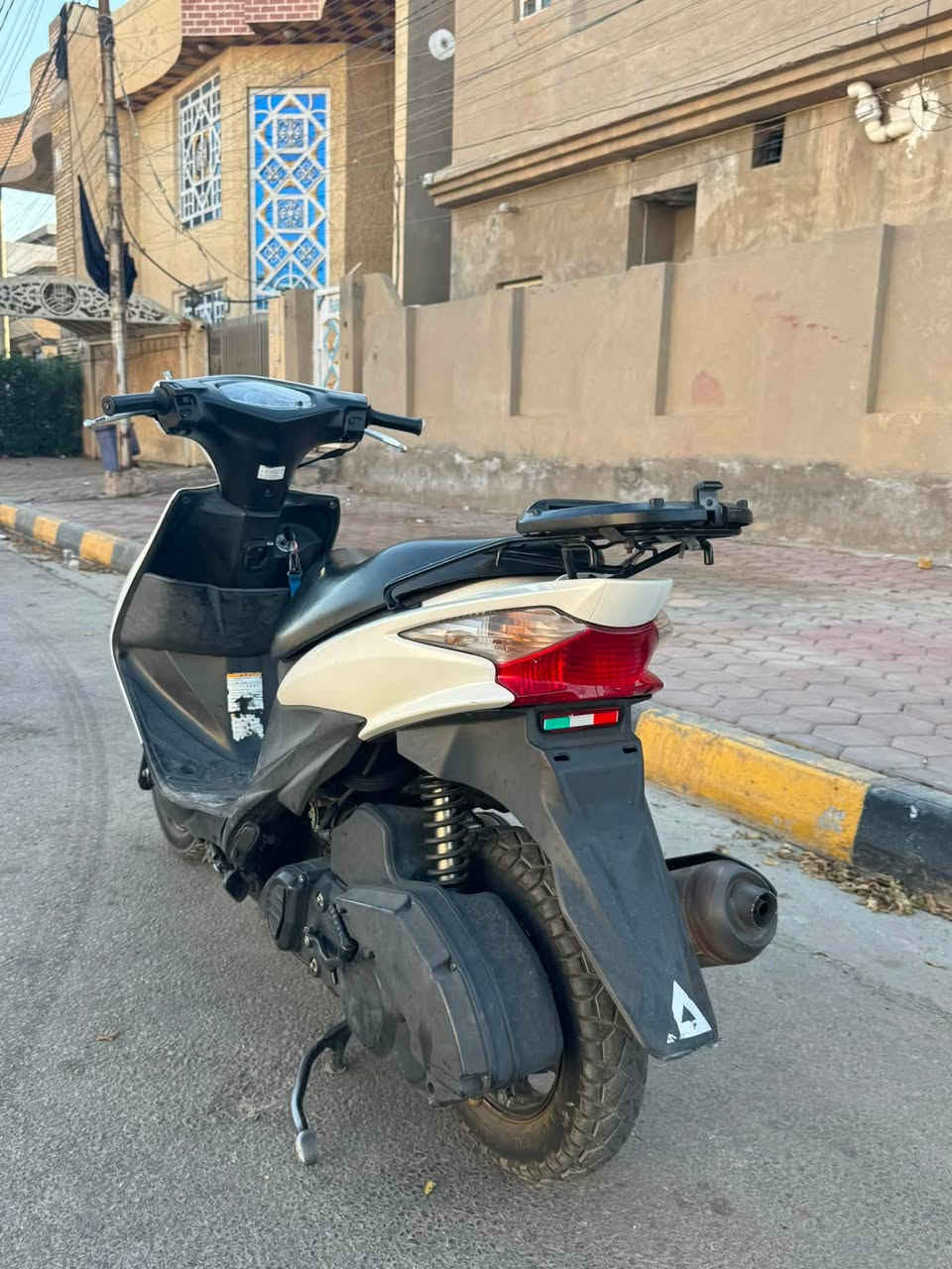 ادرس ياباني حديث بعدها بحاله الوكاله مكفوله قبل شهر نازله من الرمبه سعر 850 مجالها بسيط *********** مكاني كوت
