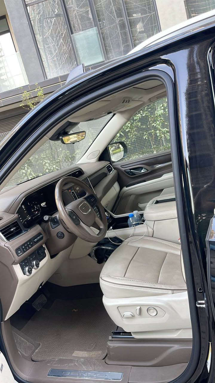 🚘 جمسي دينالي 2023 | وكالة المنصور 🚘

🔹 السعر: 48,000 دولار (قابل للتفاوض بشكل بسيط)

✅ ممشى: 32 ألف كم فقط
✅ رقم بغداد – تحويل مباشر
✅ كراسي منفصلة (ملكي) واحد ع واحد
✅ السيارة بحالة ممتازة جداً وعلى وضع الزيرو
✅ مكفولة كفالة عامة شاملة من وكالة المنصور

📌 ملاحظة مهمة:
تم تبديل المحرك داخل شركة المنصور وعلى الضمان، وتركيب محرك جديد زيرو موديل 2025.

🔧 الضمان مستمر على الدهن والفلاتر لغاية 2028.
🔧 لا توجد أي ملاحظات أو نواقص، السيارة جاهزة للفحص بأي مكان.

📍 الموقع: بغداد

💰 السعر: 48,000 دولار
📞 للاستفسار: *********** بغداد, العراق
