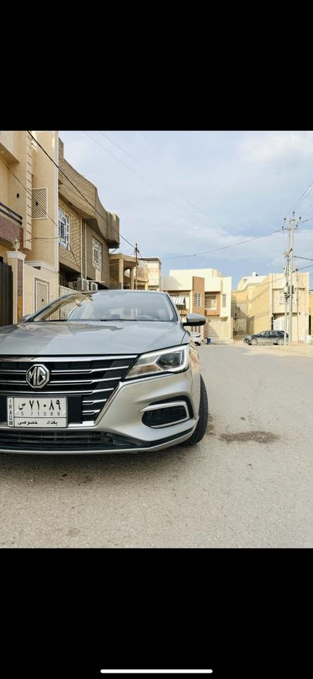 Mg 5 
موديل 2022 نص مواصفات
ماشية :90 ألف
تبديله دهن كله من شركه بانزين محسن فقط من الوكله لحد الان
بيه بارد بالجنطه و يحتاجله بارد بالجاملغ الخلفي 
سياره بيه شويه نقوصات حداديه  وطخات بسيطة
السعر : 93 وبيه مجال
عنوان :نجف 
رقم تواصل :***********

