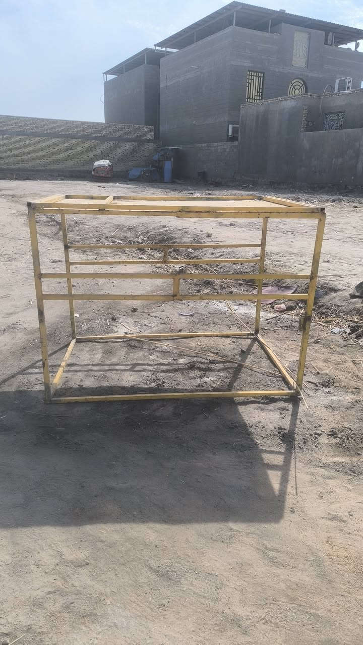 سلام عليكم سقيفه ستوته الطول متر 162 سانتيم ولعرض متر 12وسانتيم السكفيه ابليت سعرها 60 مكاني الهوير ***********
