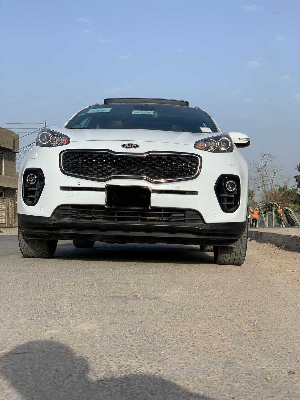 للبيع سبورتج موديل ٢٠١٨ خليجي مكفوله كفاله عامه بسمي رقم بغداد سنويه لغايه ٢٨ جديده بمعنا الكلمه استخدام شخصي على ايد  وحده
المواصفات
فتحه بنوراما
لد امامي ابيض
بك لايت لد 
لايت امامي تحكم صعو ونزول
مري شفط 
اناره ترحيب
حساس امامي خلفي
بصمه ابواب وتشغيل وصندوق
الكشنات الاماميه كهرباء عدد ٢
الداخل جلد وقماش لون حمصي
فول تحكم ستيرن +تلفون
خمس انضمه قياده 
ايكو /نورمال/سبورت/مانع انزلاق /مانع انحدار
ماشيع 77577 
حساس اطار
جك والعده والاسبير ممستعملات
السعر ١٩٣للاستفسار الاتصال
هـ/***********
