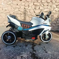 دراجه مال اطفال نقصها بس باتري السعر 30 المكان هيك07812703410