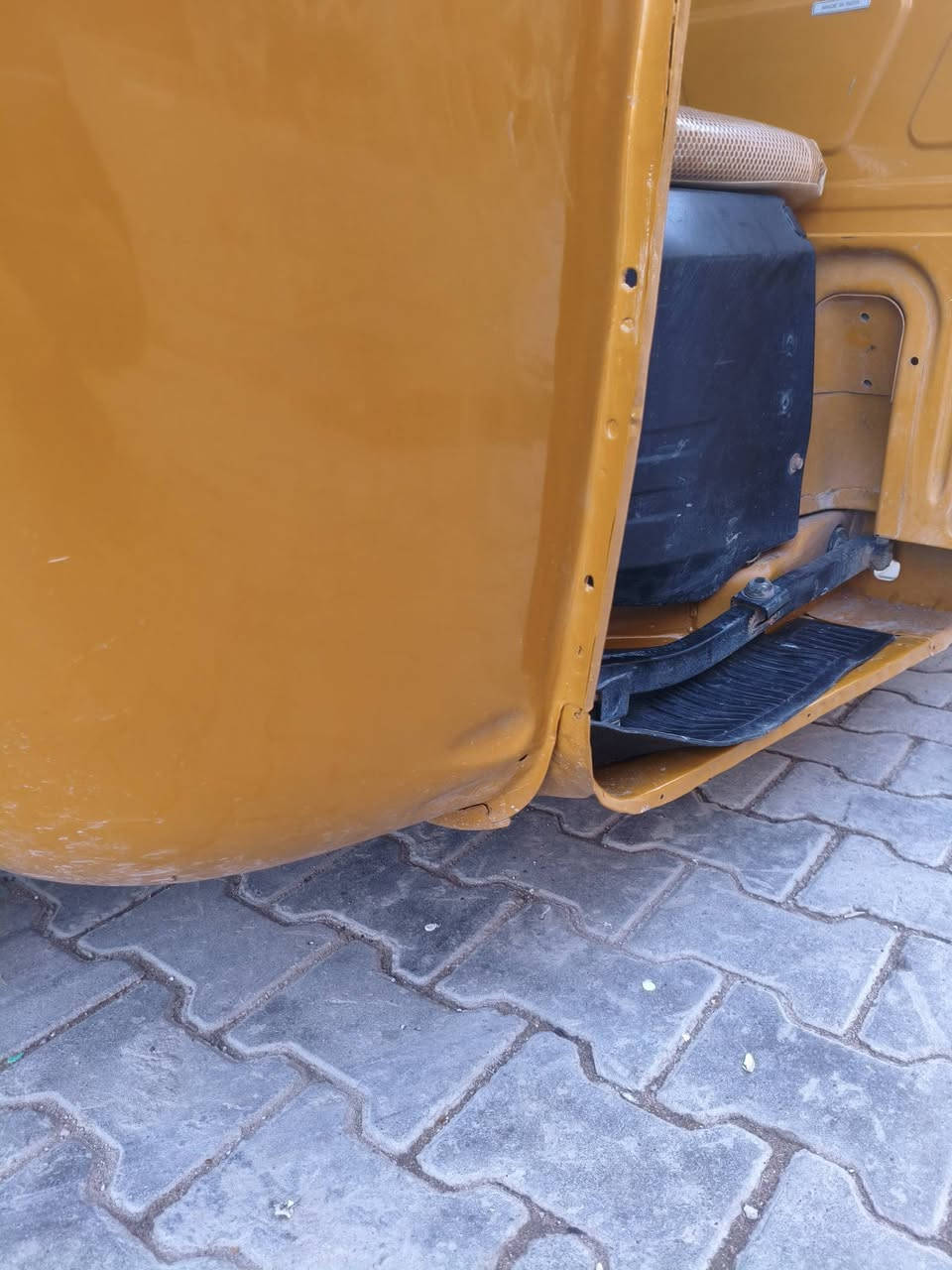 سلام عليكم تكتك نظيفه ٢١ مرقمه رقم نكليزي بس دوسات تعمير كشر بلادي بدون صبف والغد شبر بارد ناعمه وحلوه وبالعافيه عل ياخذهه تغير سبير هديه الشعله السعر ٧٨٠٠ هاتف ***********
