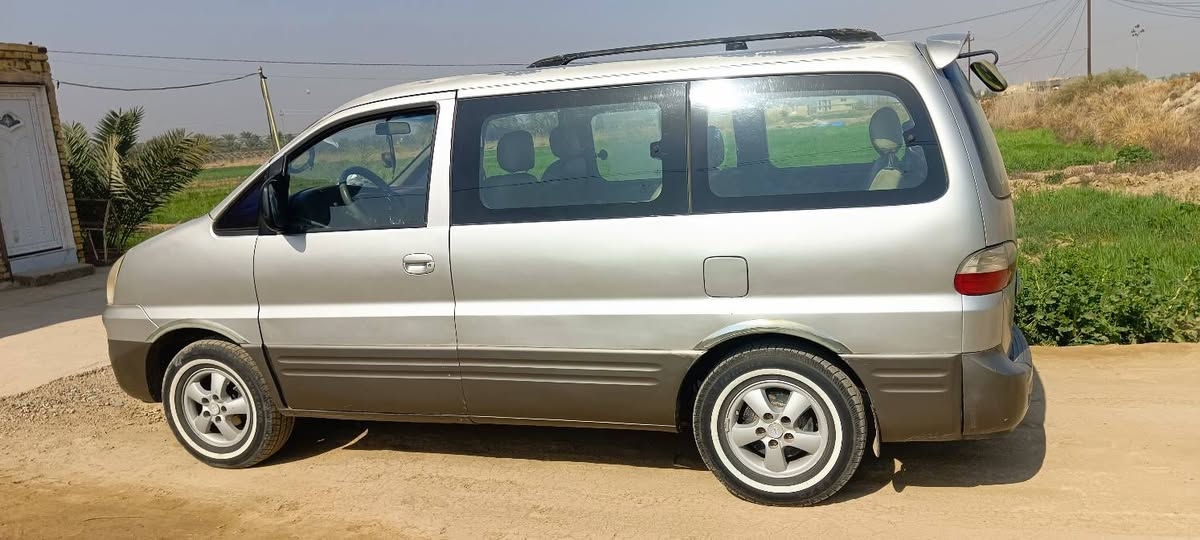 السلام عليكم
ستاركس بتره موديل 2000محدثه 2007 رقم بغداد خصوصي 
مكينه مسكر اوتوماتيك تبريد شغال 
السعر 75ورقه وبيها مجال بسيط للاستفسار 
***********
