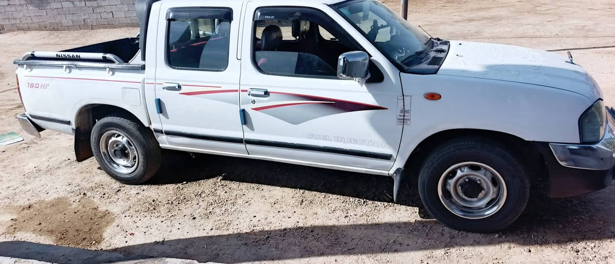 سيارة نيسان شبوط رقم انكليزي (ميسان)
كهربائيات شغاله جام كهربائي  مكينة مكفولة ماعايزة شي 
للبيع او للمراوس  سيارة سونارها موجود بل صور 
***********
