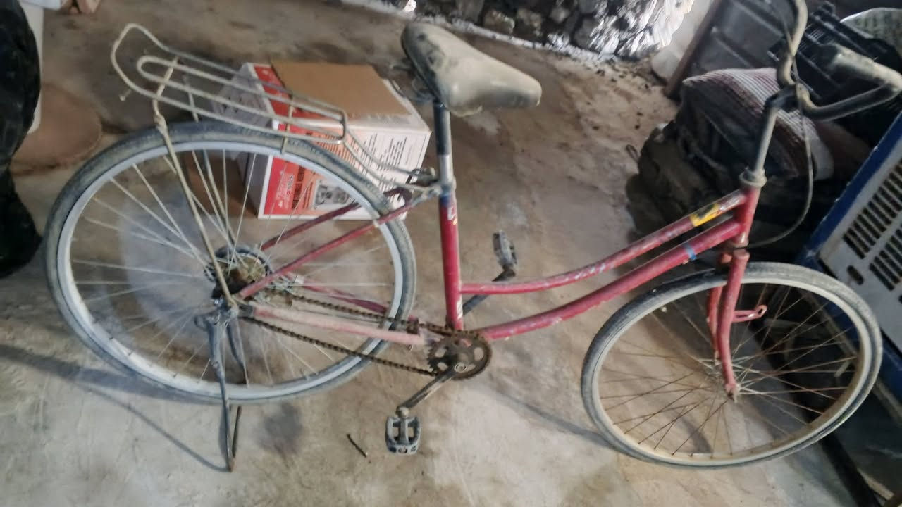 للبيع يردلهم شويا تصليح الواحد ب35
عنوان حي بدر 
***********
