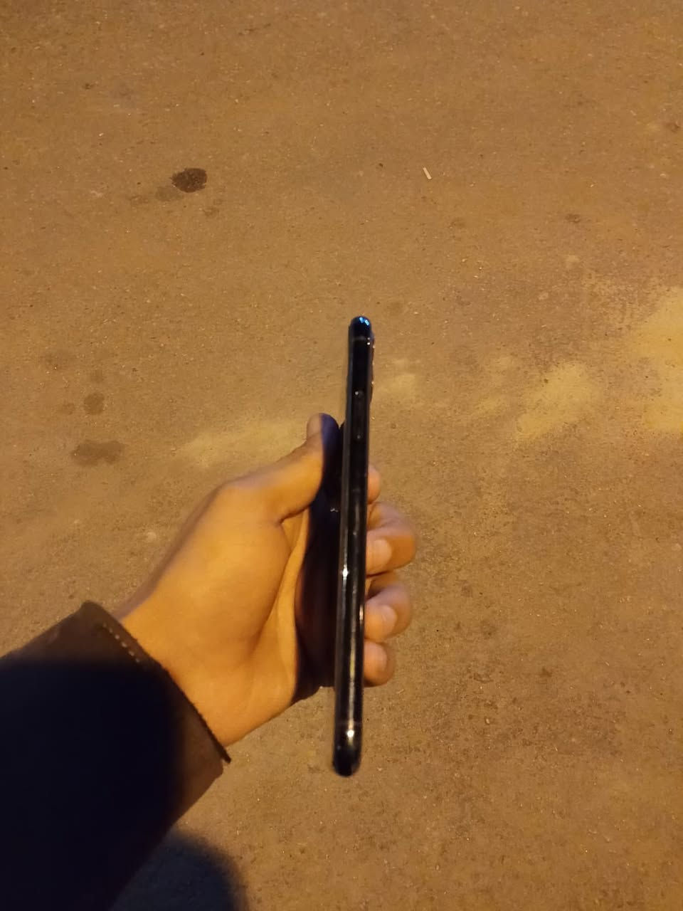 السلام عليكم
جهاز iPhone 11 Pro Max
لون زيتوني فاتح 
بطاريه 78بلادي
جهاز ماطاب تصليح نهأيا
فيس كام شغال 
كلشي شغال 
فقط سيمكارت ميشتغل
فقط
وصوت سماعه بالتصفح طبيعي جدا فقط بالاتصال صوت (ناصي )مو ميشتغل يرادلها تنضيف ترجع طبيعي 
سعر 300وبي مجال بعد للشرأي مكاني النجف خلف كراج الجنوبي ❤️مايعجبك المنشور اعبره لاتكسر بسعره


**إذا كنت صاحب هذا الإعلان وتريد حذفه لأي سبب، رجاءا أرسل رسالة إلى الدعم الفني**