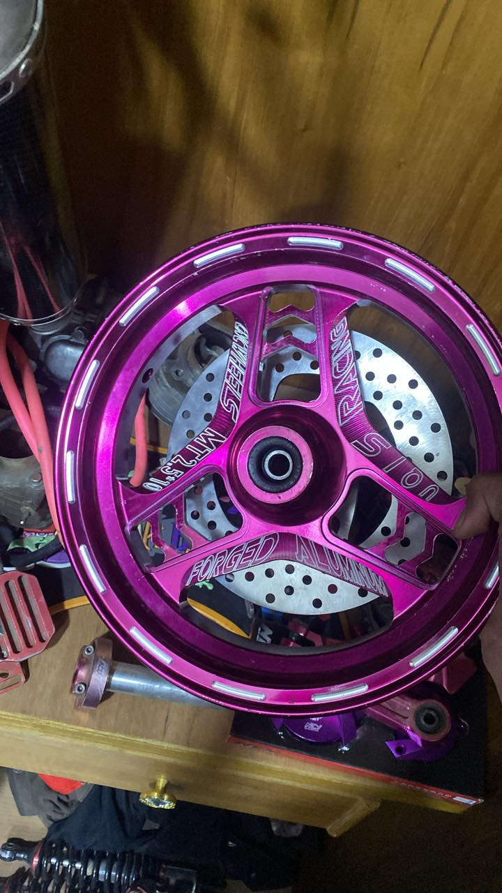 نواعم للبيع كلمن و سعرة ممتوفر توصيل(بلي ادزهن) المكان حرية الرقم ***********
