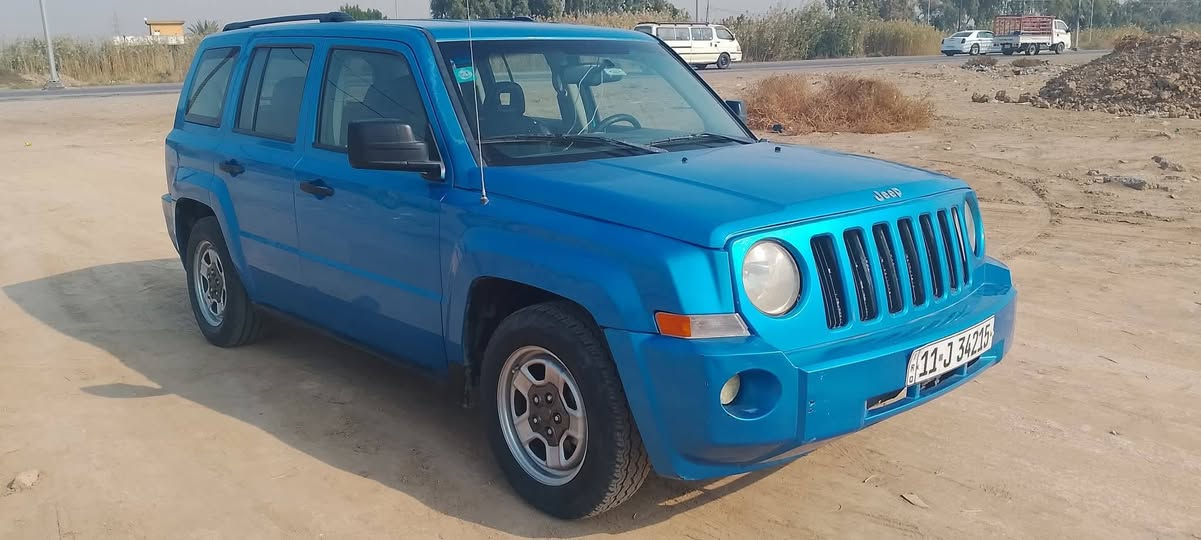 السلام عليكم باتريوت ٢٠٠٨ للبيع او مراوس ٧٥ وبيها مجال قليل بيها مكانات صبغ حادث امريكا جاملغ عكس السائق فقط بدون دواخل صدر جديد نوزلات جدد شرط التحويل مكانها بغداد ***********
