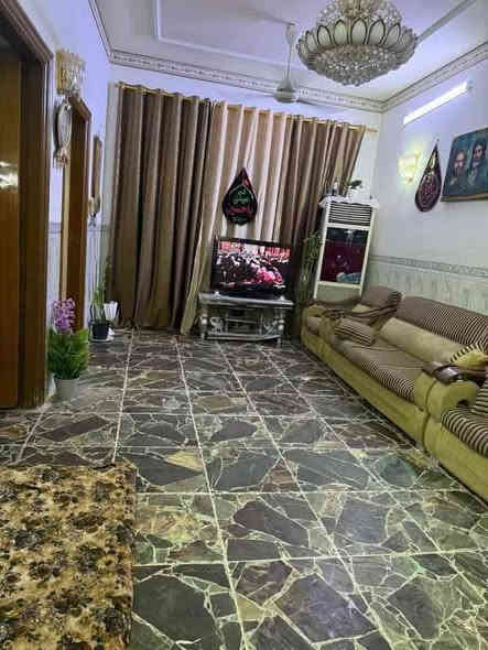 تفاصيل الدار 🏠 

مساحه 320 واقع حال بالسند 250

البيت مكون من طابقين

الطابق الاول 🏡 

غرفتين نوم

كلدور 

صاله 

مطبخ 

مجمع صحيات غربي شرقي

الطابق الثاني 🏡 

غرفتين نوم

مخازن عدد ٢

كلدور مجمع صحيات غربي شرقي 

اسطح عدد ٢ عالي وناصي 

للاستفسار الاتصال على الرقم 

***********

***********
