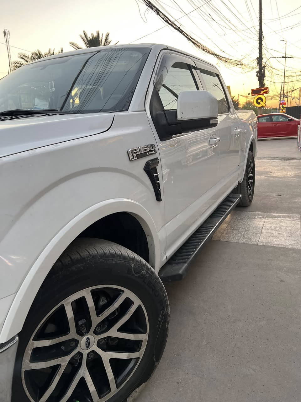 السلام عليكم شباب فورد F150  LARIAT موديل2018
مرقمه اربيل بسمي ثاني يوم تحويل مباشر

حجم المحرك : 5000 (8 سلندر ) 
المسافه المقطوعه : 60الف كيلو متر

ضرر السياره : چاملغ ايسر وبنيد مبدل اصلي 

حالة الايرباك : ستيرن + دشبول

#المواصفات

بصمه 

توقف ذاتي

ثمانيه سلندر  

395 احصان

شاشه كبيره

كير تعليك

ويل بلادي

باب طويل بدي قصير

بعد بيه هواي مواصفات

السعر : 235$و بيه مجال

مكان السياره بغداد للاستفسار اكثر اتصل
وات ساب ☎️*********** و تحياتي للجميع
