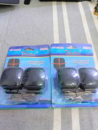 سماعات صغيرة • ٤ قطع