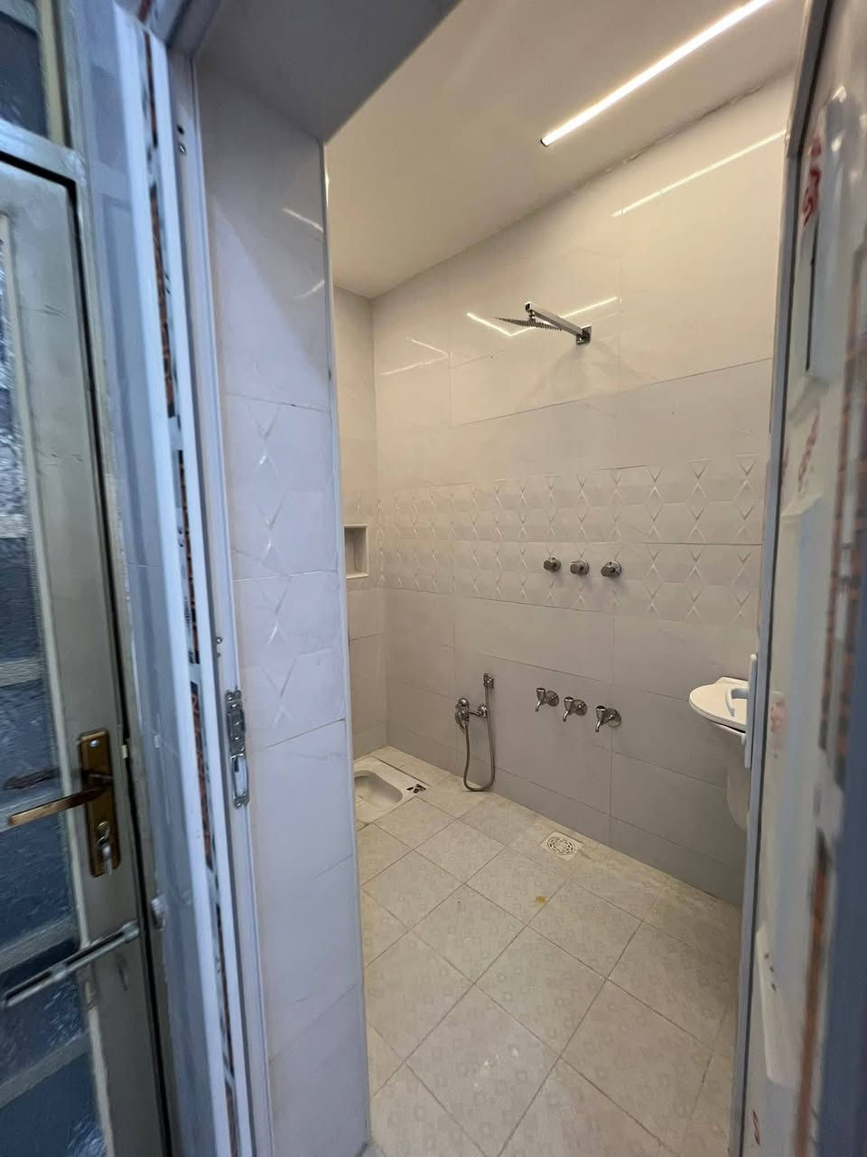 بيت البيع كربلاء المقدسه
المساحه 100 طابقين بناء طابوك جمهوري 
العنوان حي الفرات خلف السفاره التركيه قرب الحولي  الجديد مستشفى المهندس مباشر طريق المشايه
كافت الخدمات موجوده 
يصلح سكن او حسينية للزوار
نوع العقار طابو زراعي قرار محكمه باسم المشتري 

استفسار اتصال بلرقم وتساب
***********
وجه المنشور لقاربكم و أصدقائكم#
