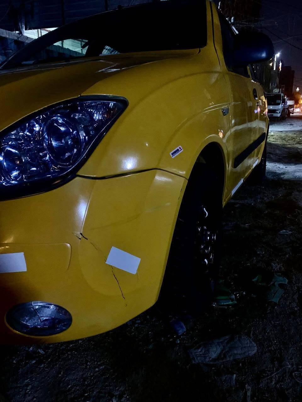 طيبه 15 رقم بغداد ألجديد مصفره هيئه وغرامات هزه جديده السياره نظيفه بيها طخه بالباب الخلفي مشتغلينها ع البارد وجاملغ خلفي كد شبر بقبق البنزين باقي السياره كفاله كير محرك خير من الله للبيع او المراوس السعر 36 *********** مكاني بغداد كراده
