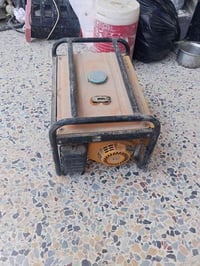 عندي مولدات 2 وحده 2ونص كيفي اريدهه 150 الف  والثانيه 5 كيفي وتشتغل غا...