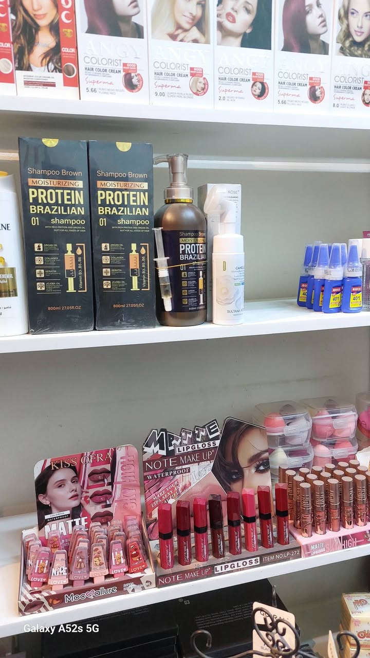 سلام وعليكم.
منتجات. للبيعة تصفية محل اقل من سعر الجملة الي يحتاجهن بالخدمة اتواصلوو ويانة وسهلة 
***********1
