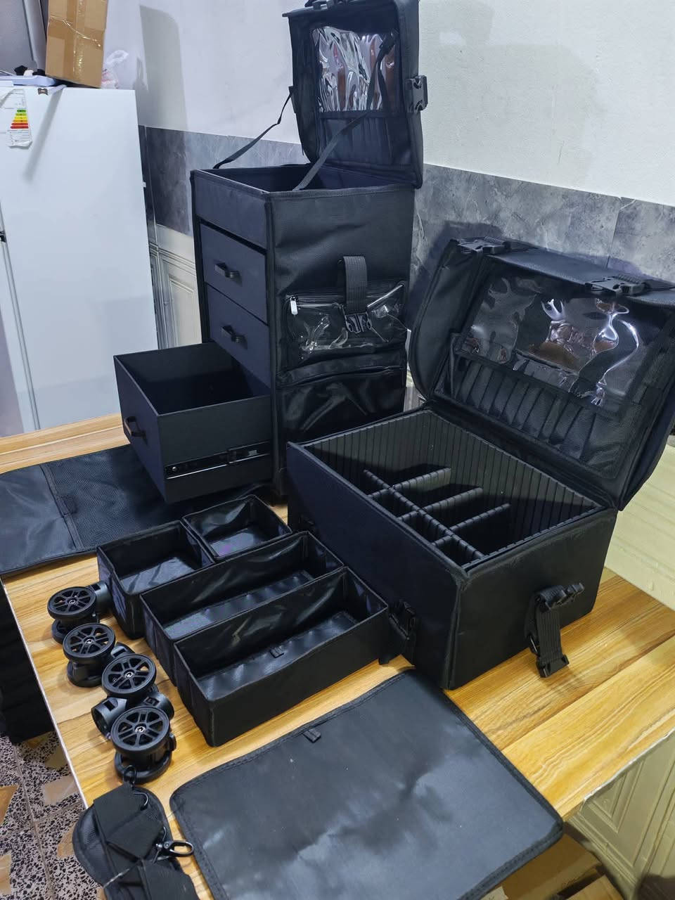 السعر 65 الف 👑 🧳
حقيبة مكياج 🪭 احترافيه 2 في 1 قابل للفصل، حيث يمكن استخدام الجزء العلوي بشكل منفصل كحقيبة حمل يدوية، بينما يوفر الجزء السفلي مساحة تخزين واسعة


**إذا كنت صاحب هذا الإعلان وتريد حذفه لأي سبب، رجاءا أرسل رسالة إلى الدعم الفني**