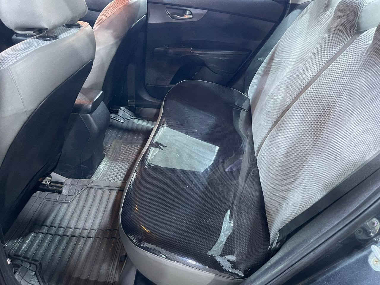 السلام عليكم ورحمه الله وبركاته
فورتي
موديل 2019
وارد امريكي 
مكينه 2000دوش
الكيرAT
رقم واسط
تحكمات ستيرن
مثبت سرعه
رادرات خلفي 
رادارات امامي 
شاشه ذكيه 
كامره خلفيه 
كشنات قماش 
تبريد +تدفئه شغال❄️
السياره ماشيه 200
الحادث مال السياره فقط جاملغ نفسه ومعدل
السعر 130بيه مجال 
العنوان واسط الكوت 
للاستفسار***********
