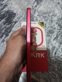 سبارك ١٠ برو • ٢٥٦ • شاصي عواج