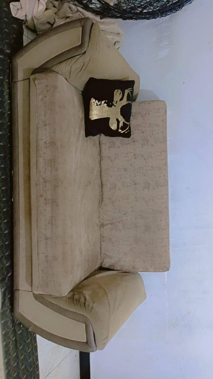 قيم واخذ بل يرضي الله مكاني حي الاعلام ***********
