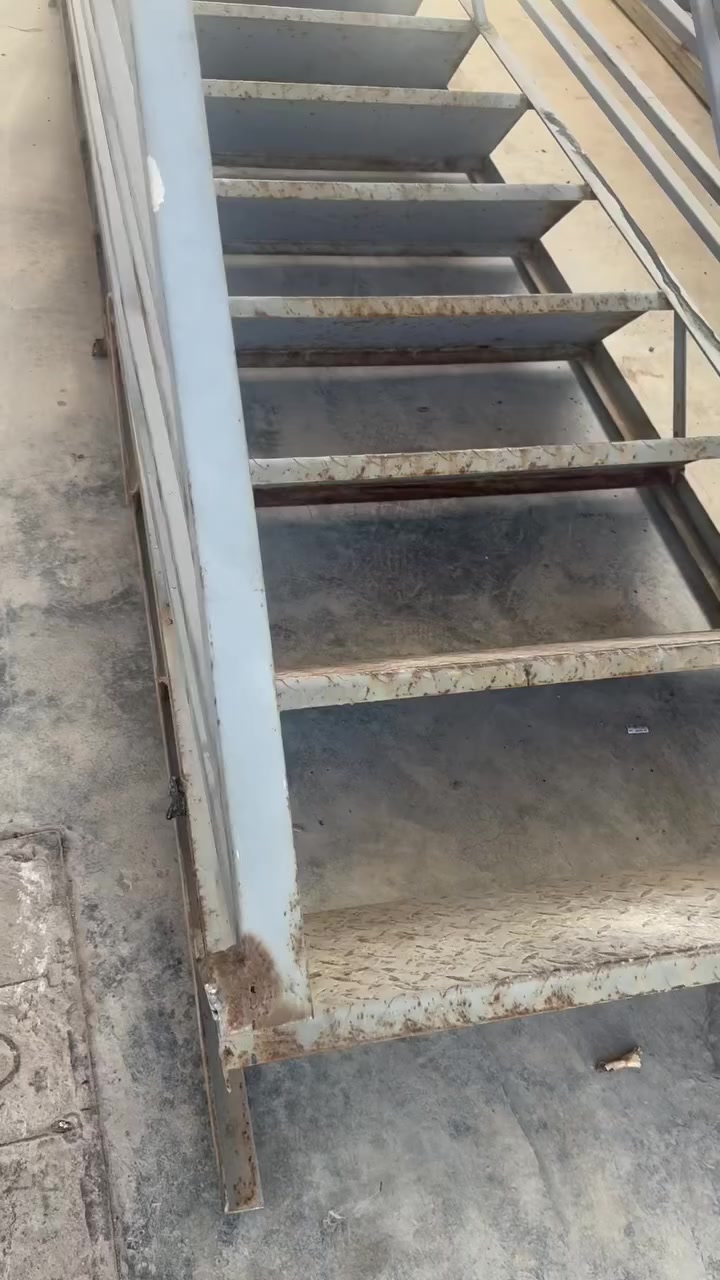 السلام عليكم عندي درجين حديد للبيع عنواني شارع فلسطين


**إذا كنت صاحب هذا الإعلان وتريد حذفه لأي سبب، رجاءا أرسل رسالة إلى الدعم الفني**