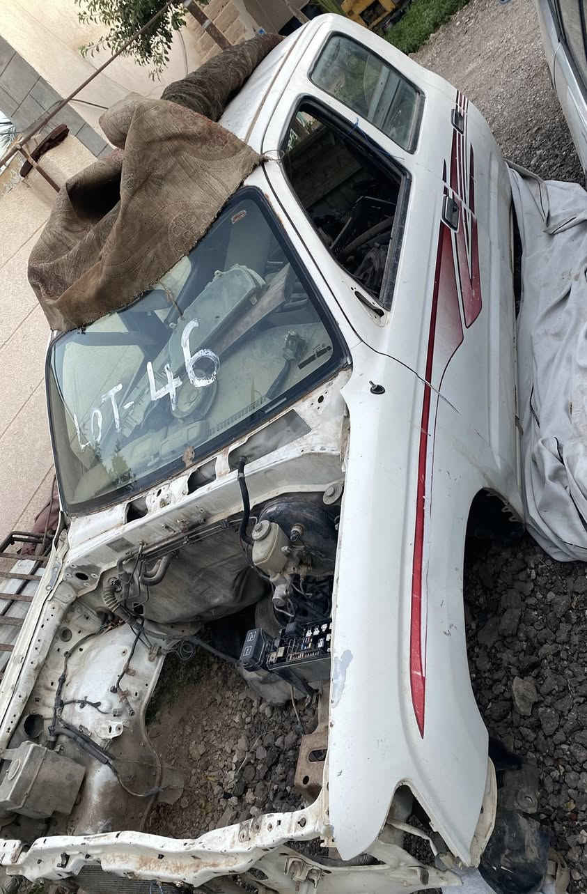 سلام عليكم للبيع قماره تيوتا بيكم جمره موديل ٢٠٠٣ كابينه كامله مع البدي كل غراضه موجوده وجاهز ايسر بلاد استيراد الإمارات سعر ٢٥ وبيه مجال مكاني كربلاء 
***********
