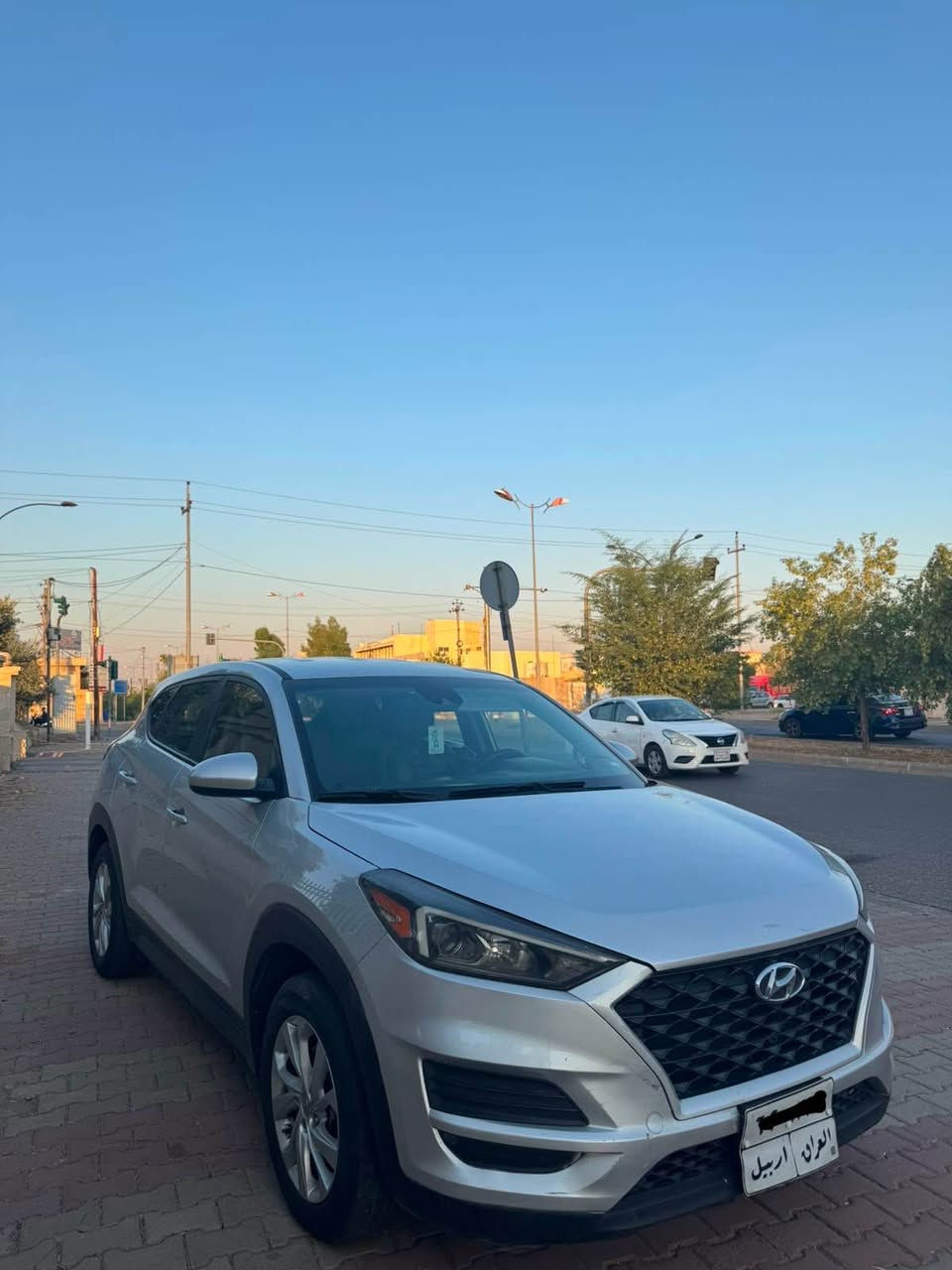 Houndai tucson 2019 بێ داخلی بێ ئێرباگ 
بۆنیدی سبوغە لەگەر قەپاغ سندوقی بێ داخلی بێ ئێرباگ گێر و مەکینەی بە شەرتە سەیارەکە لەگەڵ کارەبایاتی سەیارەکە تحویل و غەرامەی بە شەرتە برێک ئۆتۆیە ئۆتۆ هۆلدە ٣ مۆدە دەبڵ گێرە پارک ئۆتۆیە فولل فوللە تەنها سلایت نیە مەکینە ٢.٠ تەبیحیە سەیارەکە ناو زەردە
سحری ١٣٨ وەرەقە و مەجالێ زۆر کەم
***********
*********** أربيل, العراق
