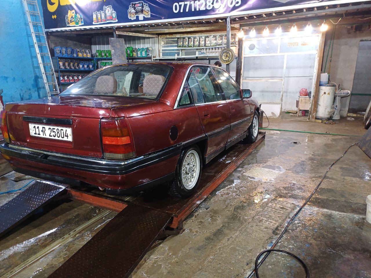 سلام عليكم للبيع اوبل اوميكا مديل92م مكينه 2000مفتوح كير عادي كير والمكينه خير من الله تخم تاير صدره حلو تحويل مباشر اكاتبك مروري  السعر 28 وبيها مجال بسيط المكان بغداد الشعب ***********
