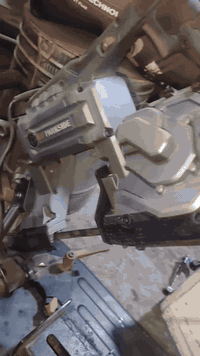 منشار بارك سايد بالصندوق نضافة 95 ٪  ب 80 الف
كوسرة ثابتة صيني 75 الف مع الحجر شرط الشغل مكان بغداد البياع مراسلة وات ساب ***********
