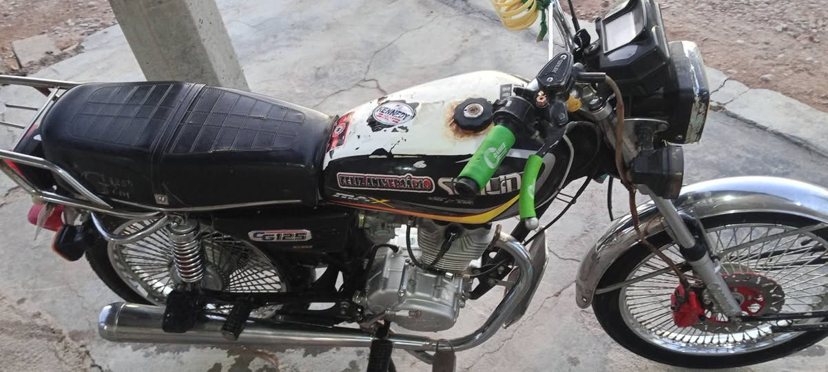 سلام عليكم
سولنك اربعه كير موديل 23محرك بلادي اوراق سعره 450 جلولاء قرية جميله ***********خابر مامتواجد عالخاص
