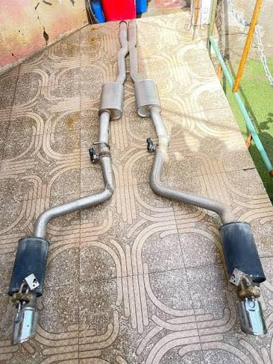 كزوزات Borla ATAK بورلا ايتك كامل قفيص    ًً السعر 400 دولار يرهم موستنك جارجر اوباما
كزوز    Mopar Exhaust) دبات سود اصليات كاملات
بدون لحيم + ماطورات وفيش كاملات حته ضفيره وياهن 
السعر 450 دولار  

مسطر دودج جالنجر موديل 2020 كامله + مثلثات تفصيخ جديده لوك 
السعر 400 دولار 
مكاني الديوانية
***********
