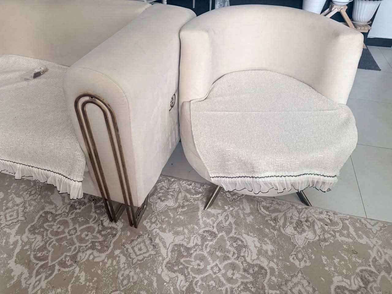 تخم ١٠ مقاعد للبيع نضيف اي ضرر مابي السعر ٣٥٠ بي مجال مكانه بغداد البيجيه


**إذا كنت صاحب هذا الإعلان وتريد حذفه لأي سبب، رجاءا أرسل رسالة إلى الدعم الفني**