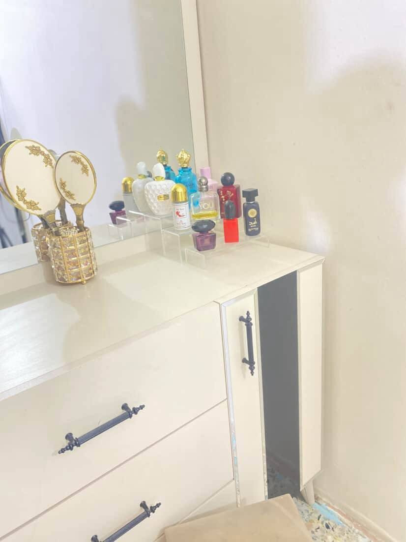 غرفه جديده بس. صوميه مكسوره سعر الشراء مليون و ٢٥٠
سعر البيع ٧٥٠


**إذا كنت صاحب هذا الإعلان وتريد حذفه لأي سبب، رجاءا أرسل رسالة إلى الدعم الفني**