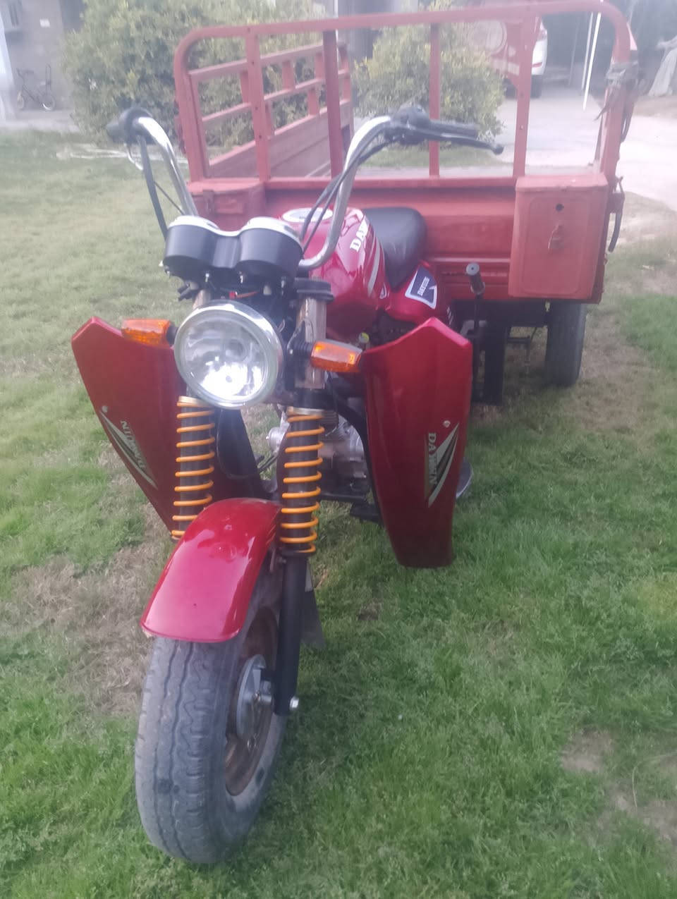 سلام عليكم ستوتة دايوان البيع موديل 2013 مكان بغداد الراشدية سعر خاص ***********
