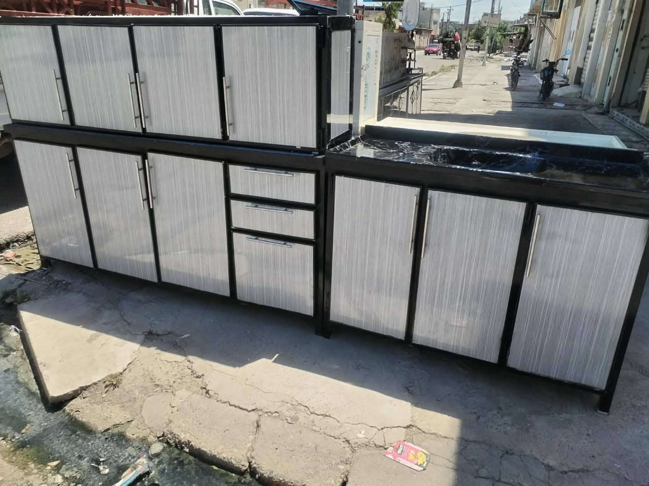 كاونتر ثلاث قطع نضيف حيل السعر 270بي مجال قليل العنوان الموصل كراج شمال


**إذا كنت صاحب هذا الإعلان وتريد حذفه لأي سبب، رجاءا أرسل رسالة إلى الدعم الفني**