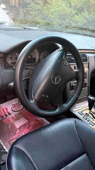 السلام عليكم ورحمة الله 

ام عيون 2001 

اسود صبغ عام 

رقم بغداد 

داخل جلد 

سلايد 

زنون 

كير ومكينه مكفولات 

تاير حدادية جديد 

مكاني بغداد 

***********

السعر 13,500 بغداد
