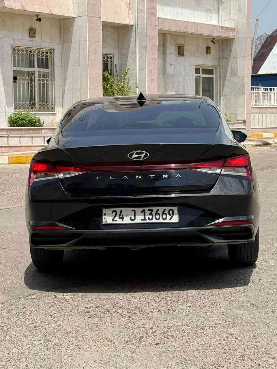 السلام عليكم

النترا موديل2022 

السعر 142ومجال قليل 🔥

عداد المسافة : 40 الف

حجم المحرك : 2.0L ( 4,سلندر ) دوش 🔴

سياره كامله و جاهزه عل وضع بلادى دينار مصرف ما بيها 

ملاحظة السيارة : ربع بولند صبغ  بدون دواخل 

ايرباك فقد استرن تاك راجع سيستم بلادي

سياره مرقم أربيل جهازه تريد تحويل وكاله شرط

 مـواصـفـات‏

‏‎شاشة كبير

بصمه وشغال 

اوتو هولد :    Auto Hold

اوتو ستارات : Auto Stard 

اوتو ستارات : Auto Stop‎

رادار امامي (تحديد مسار)

‏‎رادار جانبي (نقاط عمياء)

‏‎رادار خلفي (التحذير من الاصطدام)

‏‎حساسات امامي

‏‎حساسات خلفي 

نظام : Eco

نظام : Normal

نظام : Sport

تحكيم ستيرين

لايتات ليد وعدسة زينون 

بكلايتات LED

ويل كروم

وبعد هواية مواصفات…

‏‎تفاصيل اكثر الاتصال علی ارقام التاليه ‏

اتصل و تدلل 

واتساب ‏‎‏‎‏‎ 

☎️***********

عنوان📍عقره اكر, نينوى
