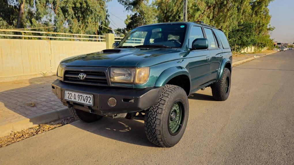للبيع: تويوتا فور رنر (Toyota 4Runner) موديل 2000 - جيل ثالث (وارد أمريكي) 4x4

السلام عليكم أخوان، للبيع وحش الدروب:

المواصفات:

*محرك 6 سلندر گير أوتوماتيك 3.4L V6 (5VZ-FE).

*كل الدكم شغالة. الجامات كلها كهرباء وشغالة، وحتى جامه الصندوق الخلفي تنزل وتصعد ع الدكمة طبيعي. ابواب قفل مركزي مع ريموت كونترول.

*تدفئة و تبريد.

*مزودة بدعامية أمامية حديد ثقيلة. ويلات بلاك راينو (Black Rhino wheels) أصلية، وتايرات خشنة جاهزة للطرق الوعرة.

 *الكشنات والأرضية كلها مجددة و نظيفة. الصندوق الخلفي واسع كلش، والسبير بمكانه الأصلي جوة الصندوق.

 **ملاحظة** 
السيارة يجي وياها دواسات جانبية بلادية، وموجود وياها أيضاً دعاميتها الأصلية بلادي.

فتحة السقف (السلايد) مسدودة تماماً.

*السيارة مابيها خايس ومصبوغة عام بالكامل (مو صبغ الشركة)

بدي السيارة بيها عيوب بسيطة، بس السقف و والبونيد بيها معجون.

السيارة سنوية ورقم أربيل.

العنوان: كركوك 📍 

الشراي الجاد يتفضل الاتصال/واتساب مباشرة على الرقم:

*********** كركوك, العراق

