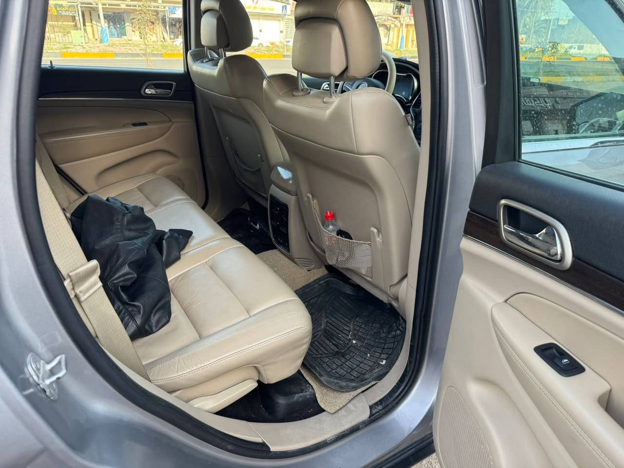 جيب اوفرلاند موديل 2014 فول مواصفات مابي صبخ من دعاميه للدعاميه بيه بارد شبر باب خلفي جهت سايق والباقي كفاله رقم مميز سياره مال بيت نضيف كلش كدام عينكم كير مكينه شرط مابيه اي مصرف حتى دهن الكير امبدل جديد وتاخذ السياره شرط تفخص  اي خلل اي شي مابيه والبجم كامل مخلف BBFوالسعر 235 بي مجال بصيت  متواجد ع فيس


**إذا كنت صاحب هذا الإعلان وتريد حذفه لأي سبب، رجاءا أرسل رسالة إلى الدعم الفني**