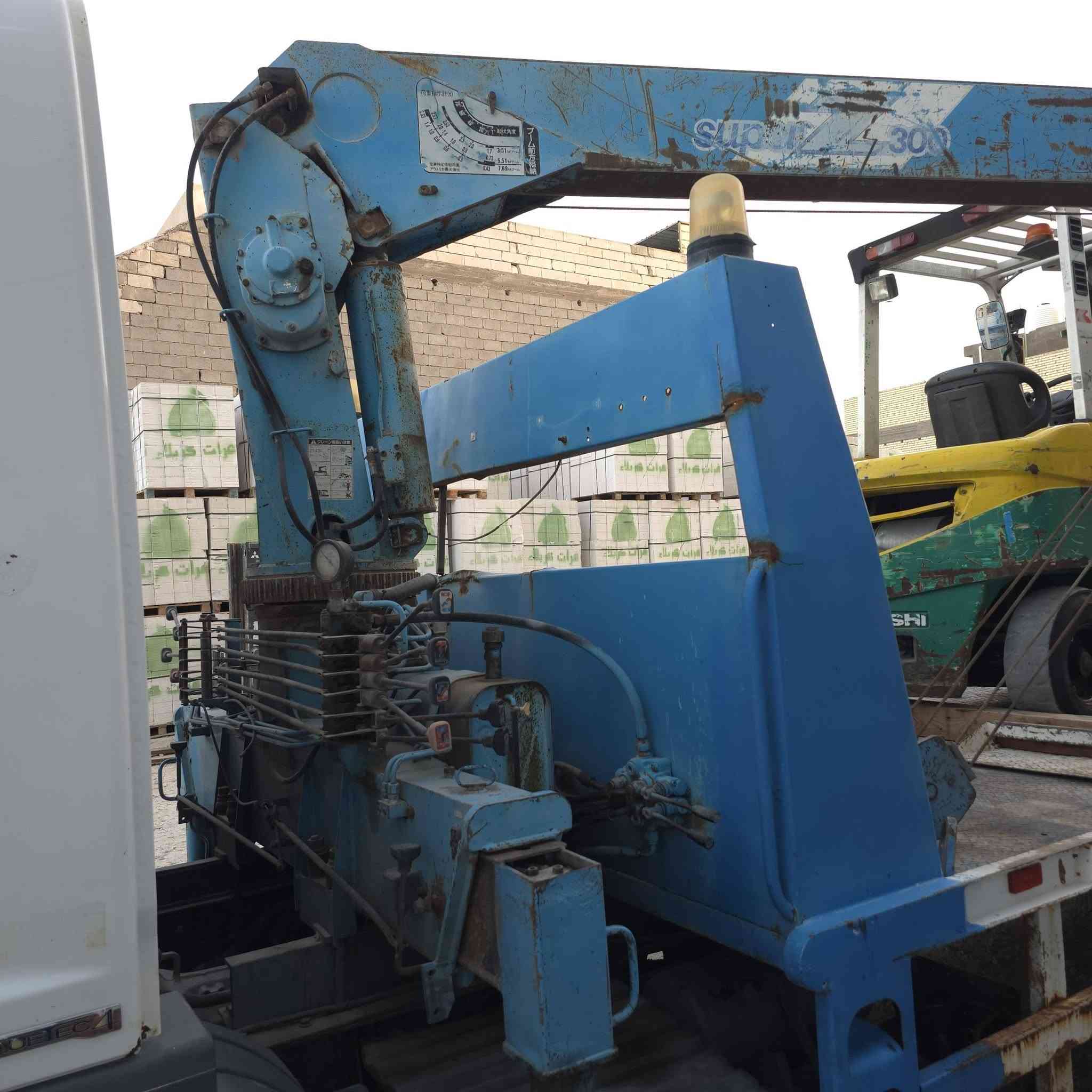 السلام عليكم كرين 3 طن للبيع
كرين 3 طن superZ للبيع 
العنوان كربلاء المقدسة 
السعر 3500$ 
للإستفسار اكثر ***********
